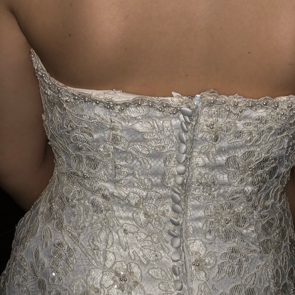 Wedding dress size 6 - Picture 6 of 6